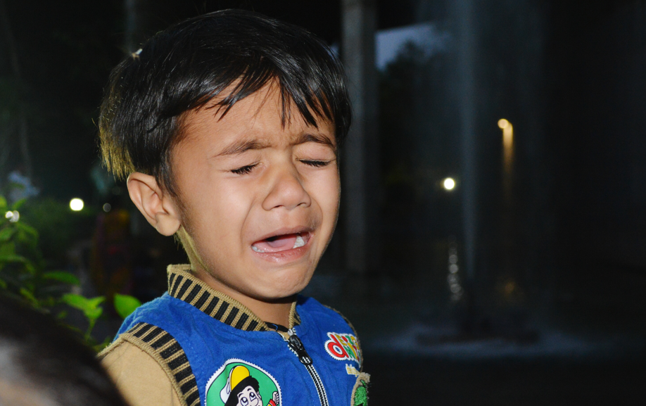 anak sensitif, tips anak baper, cara mengelola emosi anak, mendidik anak sensitif, Bunda, si Kecil